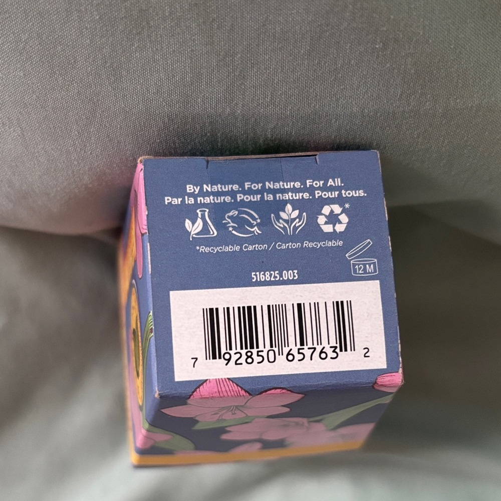 Burt's Bees Spring Surprise Set - Picture 4 of 4